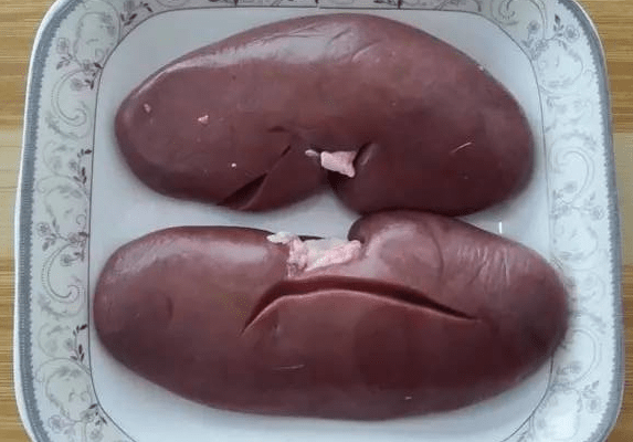 猪身上最脏的器官,特别是第3个,很多人在都在吃!