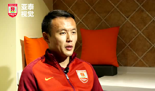 范晓冬:望年轻球员理解新政用意,不做自然接替者