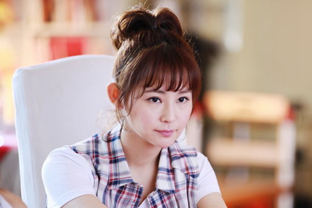 同演《恰同学少年》走红,练束梅片约不断,而她却一直默默无闻!
