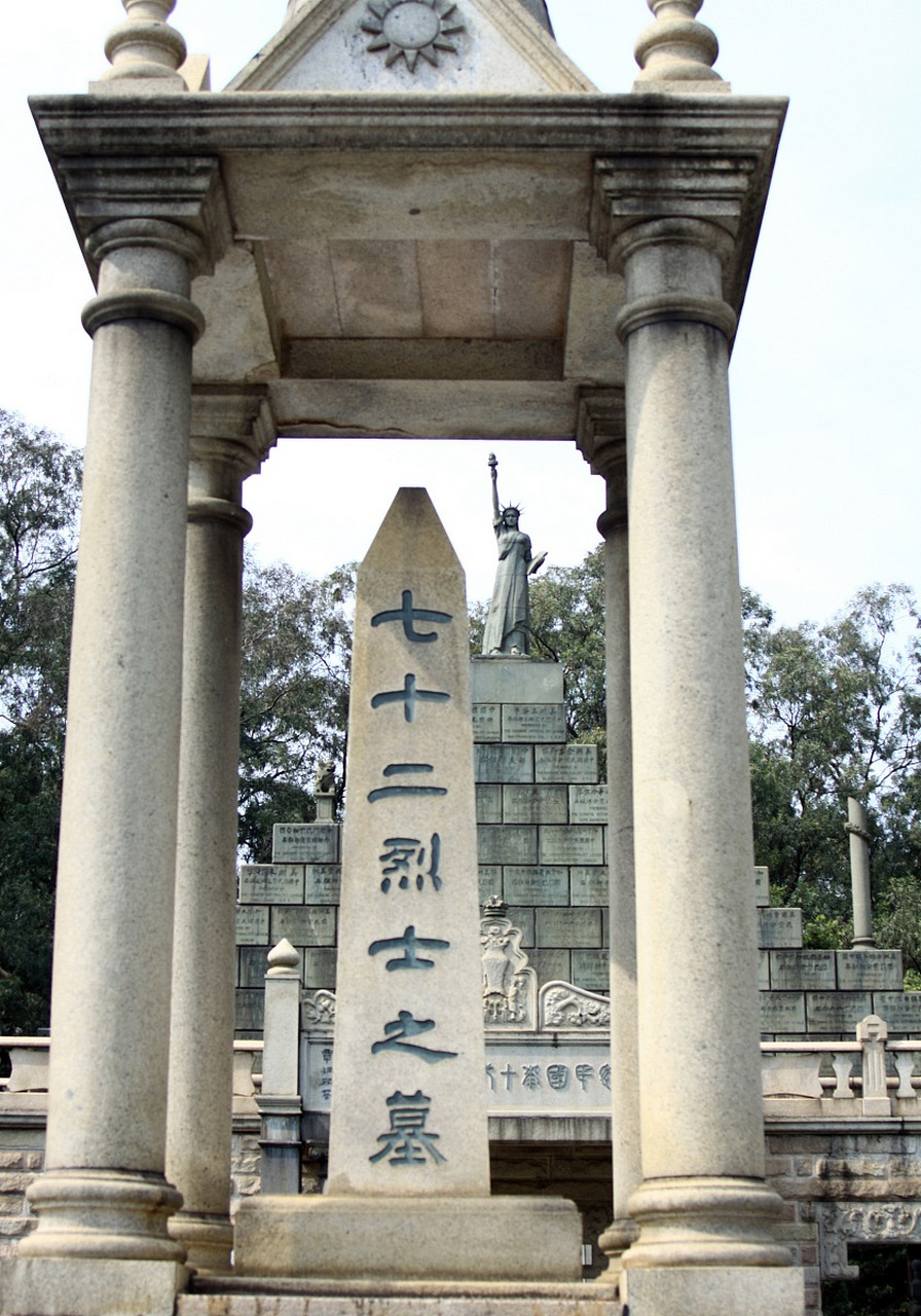 儒雅飘逸的#书生# 夜行路上,邂逅了凶悍的强盗,这位