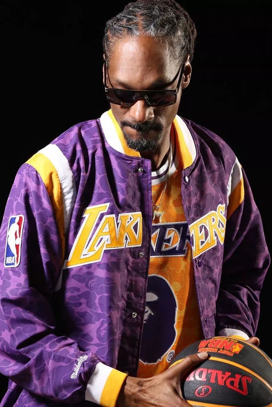 经「狗爷」 snoop dogg 现身演绎,再加上勒布朗·詹姆斯君临洛城的