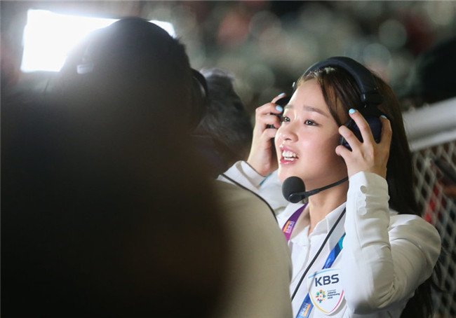 曾是最美体操女神,被粉丝誉为全球第一美,气质十足单身至今