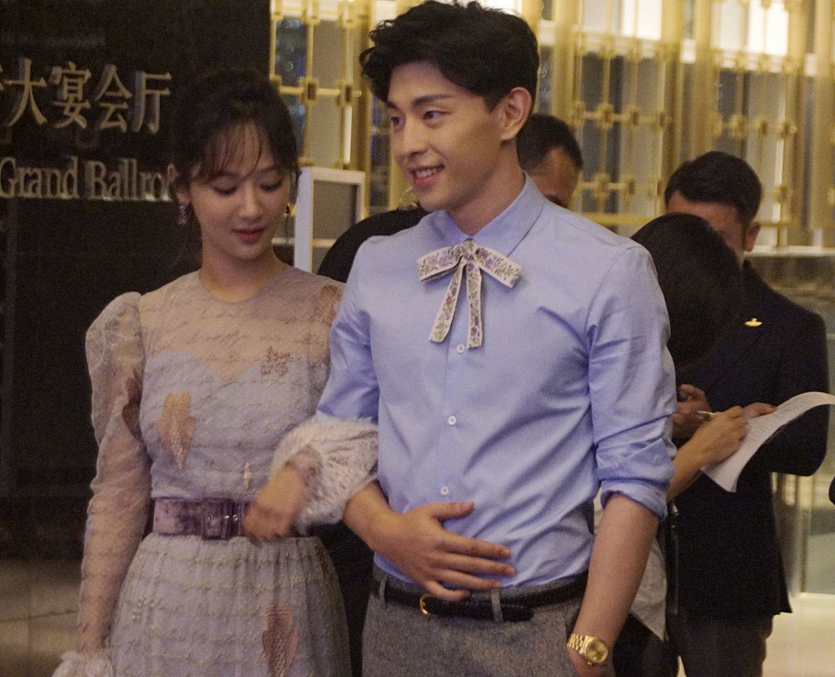 明星拍戏间隙都在玩啥?这款联机神器让杨紫邓伦直呼上头!