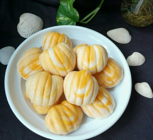 《菲姨包子课堂》:贝壳豆沙包,用黑枸杞水制作紫色的面团