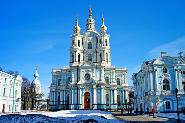 圣彼得堡曾是俄罗斯的首都,被誉为皇宫之城,是沙俄帝国辉煌的见证地