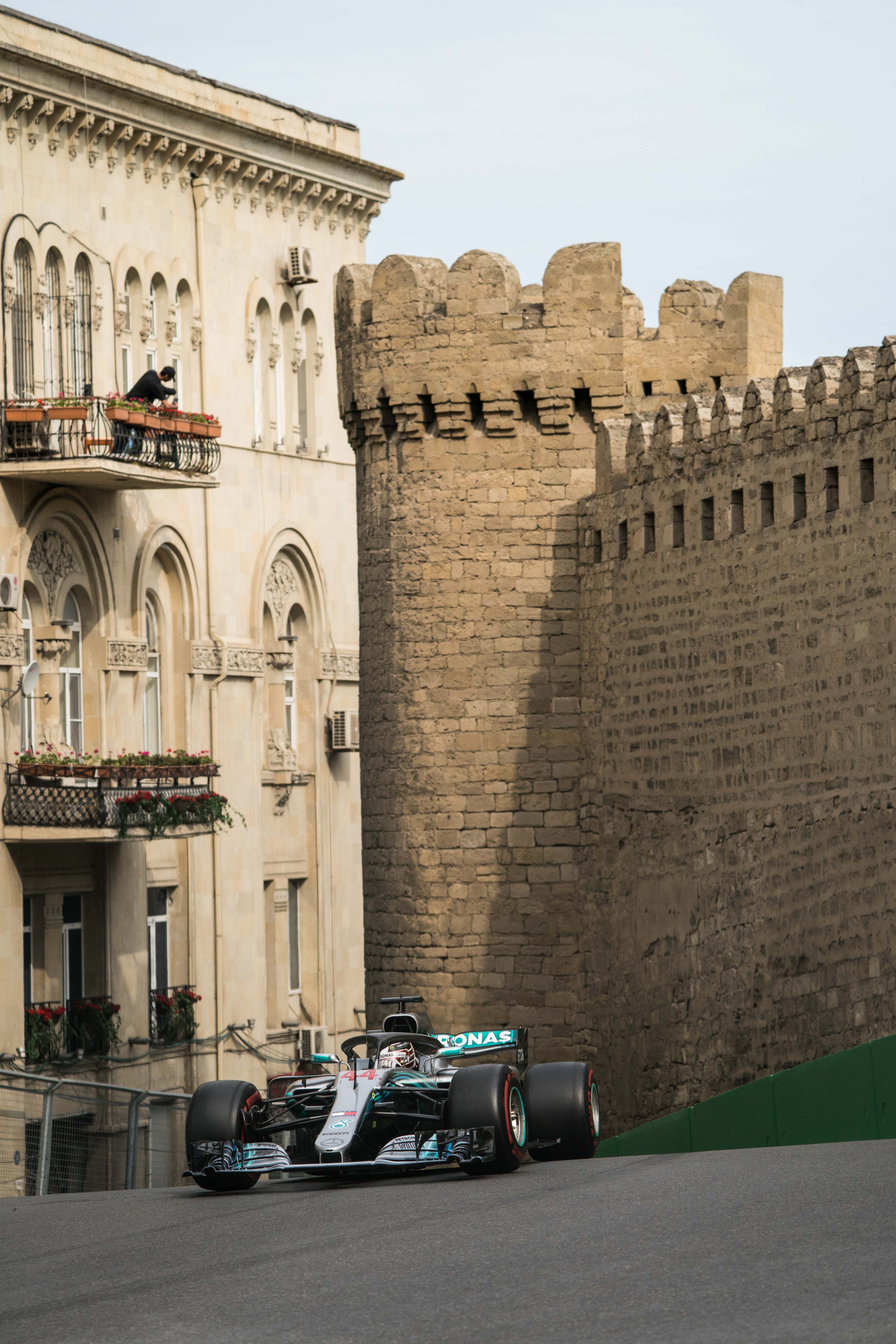 赛车——f1阿塞拜疆站:汉密尔顿夺冠(5)