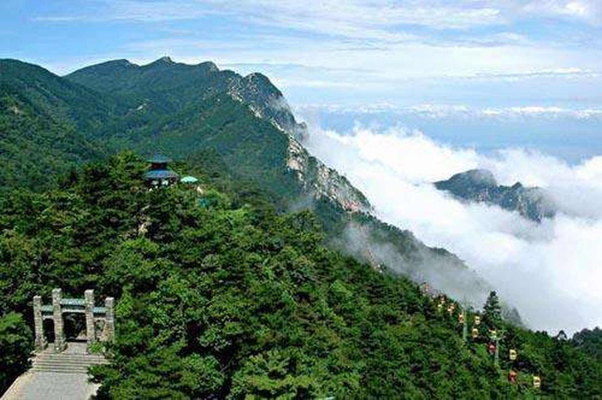 遇见美好春天#庐山风景名胜区,庐山以雄,奇,险,秀闻名于世,素有"匡庐