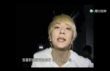 娱乐圈男明星,没人比他娘