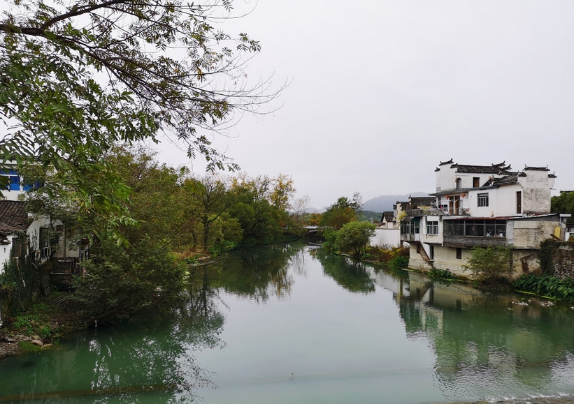 摄影:水墨徽州的美景 转载自百家号作者:小佳摄影