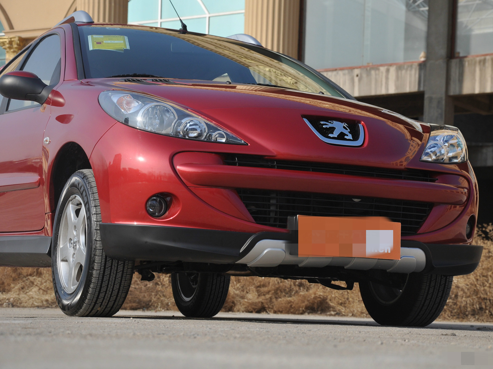 领你欣赏标致201的霸气外观