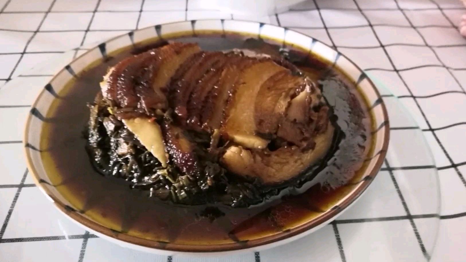 懒人版梅菜扣肉,成本9.9元,一建操作,上班族的福音