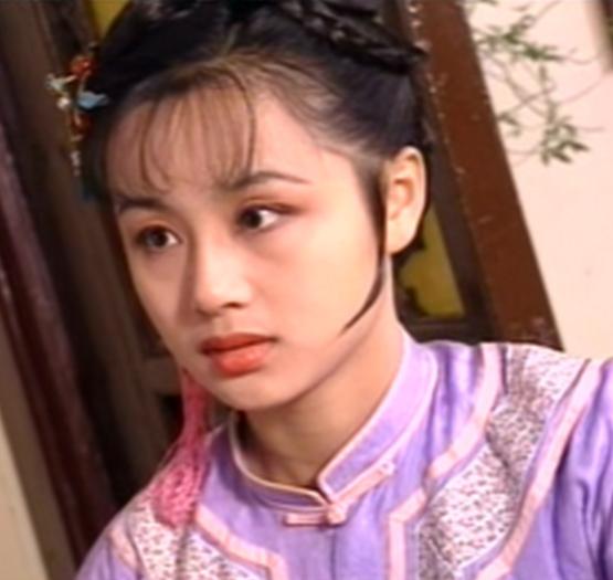 2001年,电视连续剧《文成公主》中饰演 文成公主,端