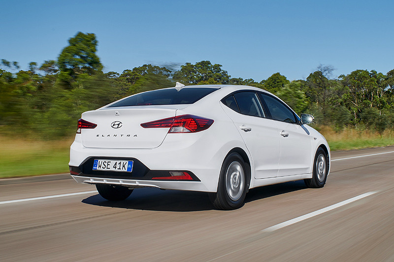 19年款现代伊兰特在澳大利亚发布小改款车型,配置上有哪些改变?