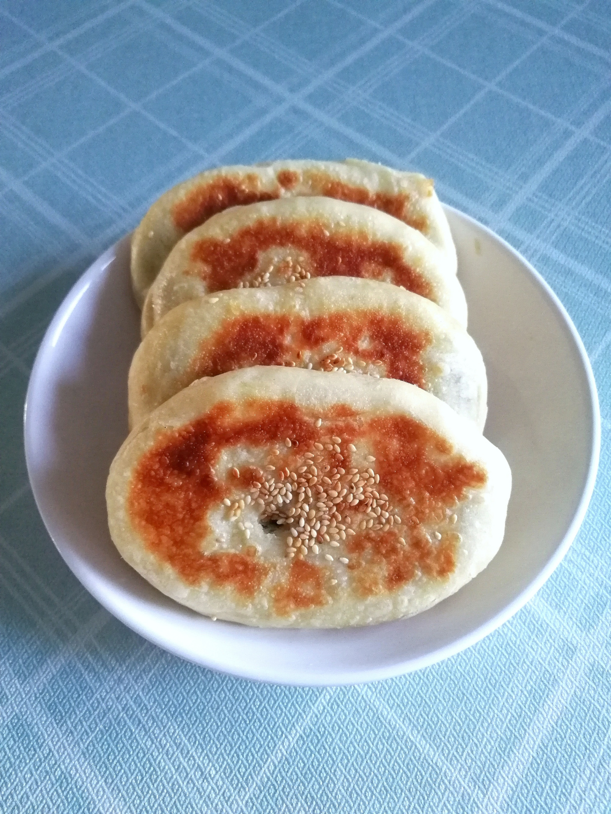 還在花錢買豆沙餅?這兩種做法,一種好軟一種香酥,做法簡單,香