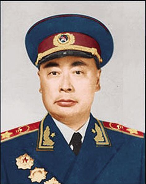 1955年授勋十大元帅中谁年龄最大?谁资格最老?他们分别多大?