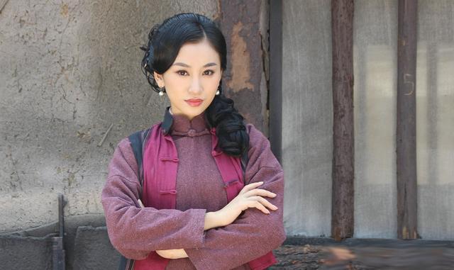 中国最美压寨夫人,16岁嫁土匪28岁守寡,晚年依然眉目如画