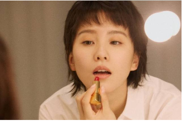 明星照镜子,赵丽颖高冷,热巴凹造型,刘诗诗高调,我就服鹿晗