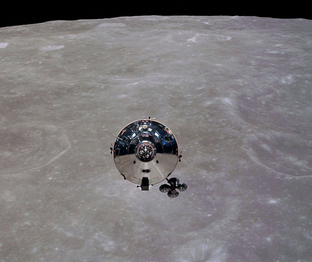 天文学家找到了在太空漂流了50年的阿波罗10号登月舱