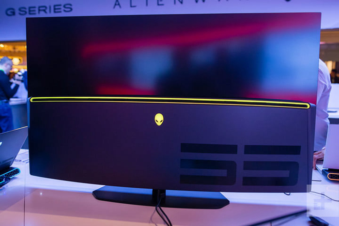 alienware下半年开售55英寸oled显示器,4k@120hz,95�i-p3