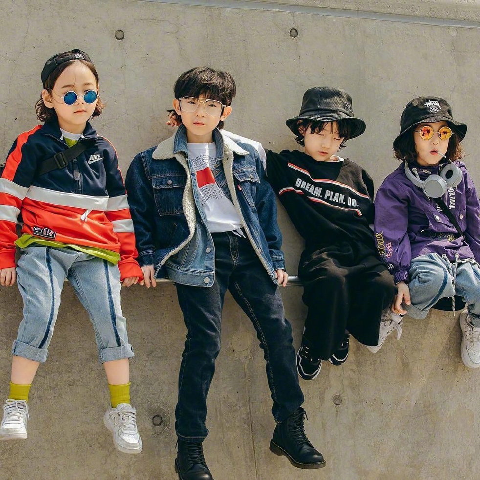 首尔时装周10后街拍,时尚要从娃娃抓起?