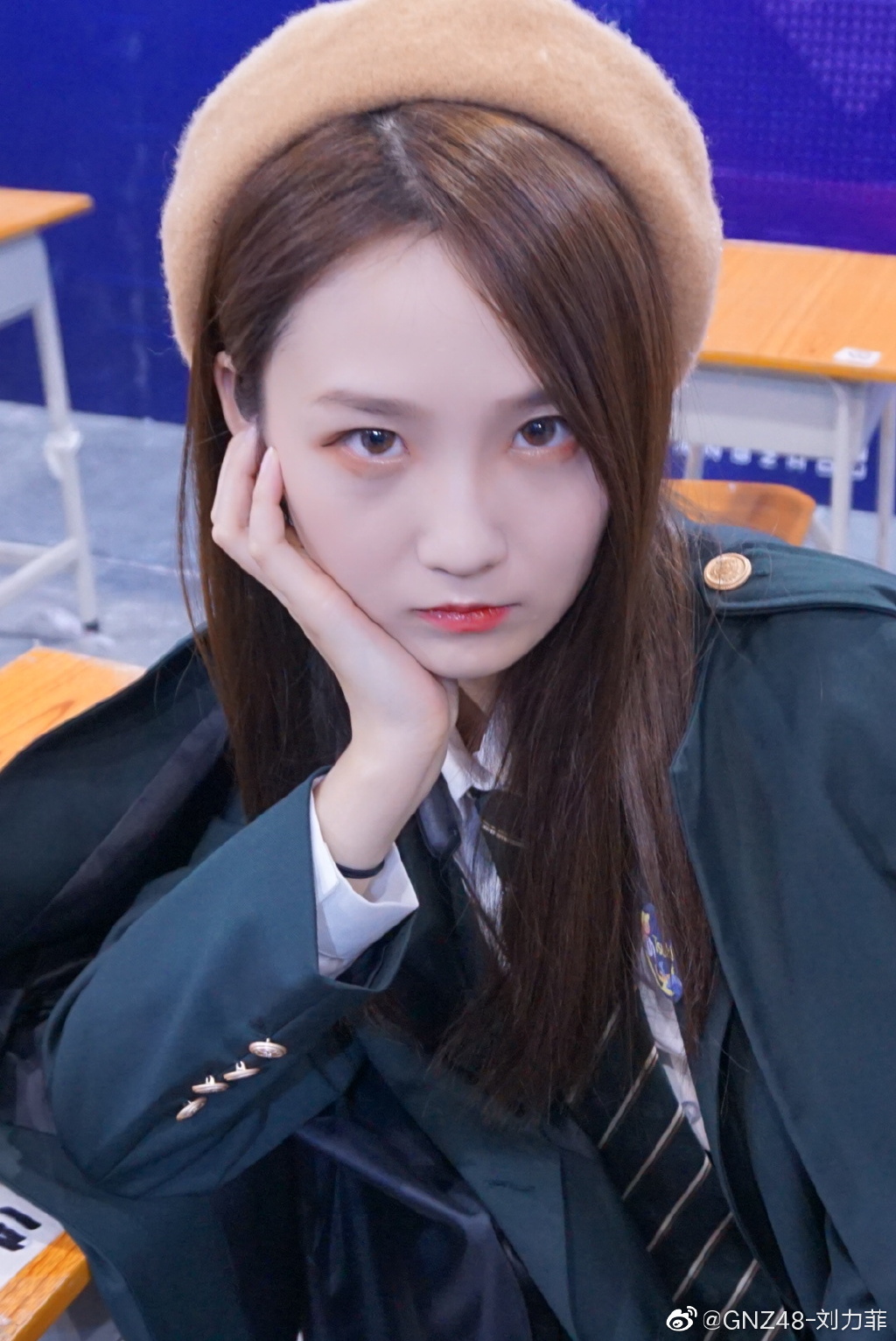 偶像美少女gnz48-刘力菲迷人写真美照欣赏