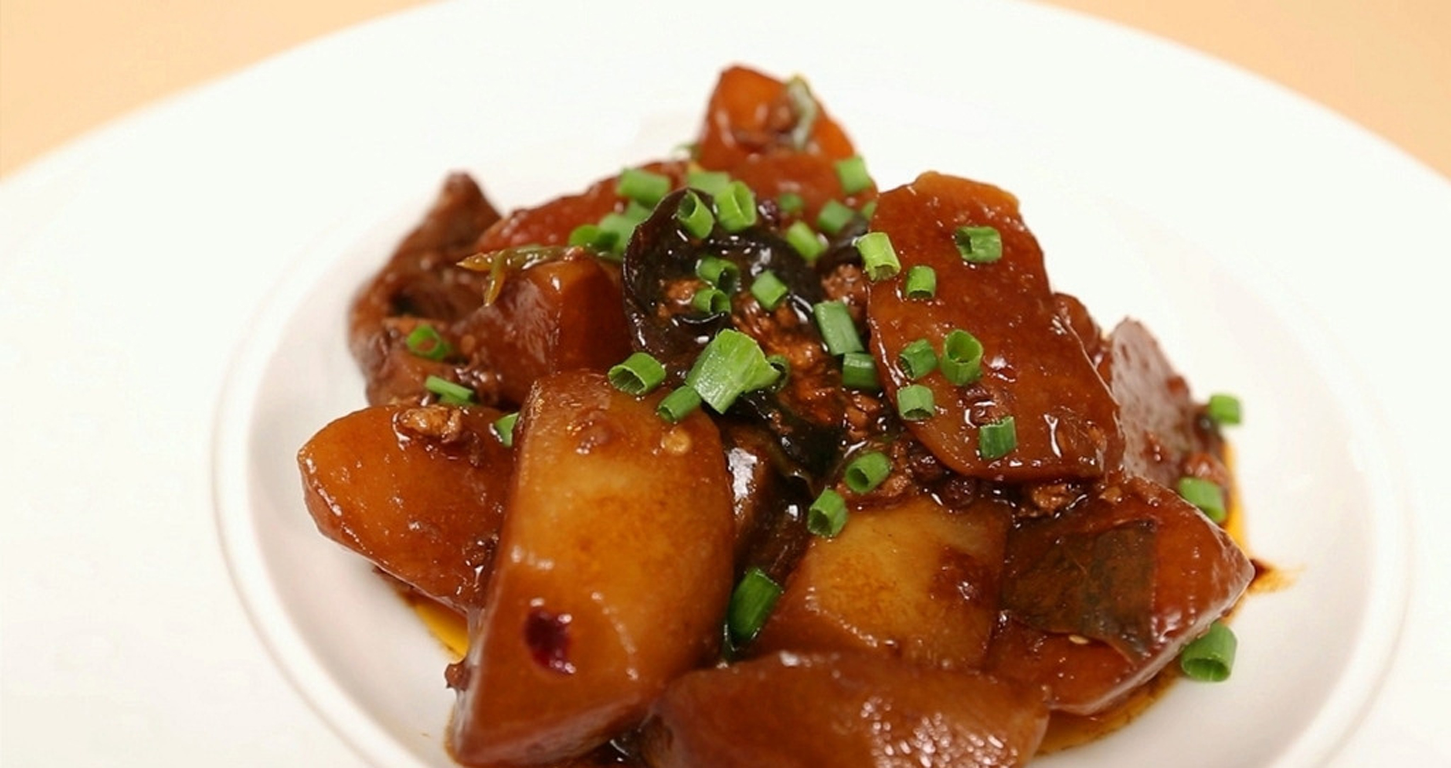 每日推荐六道美味炒菜:红烧萝卜