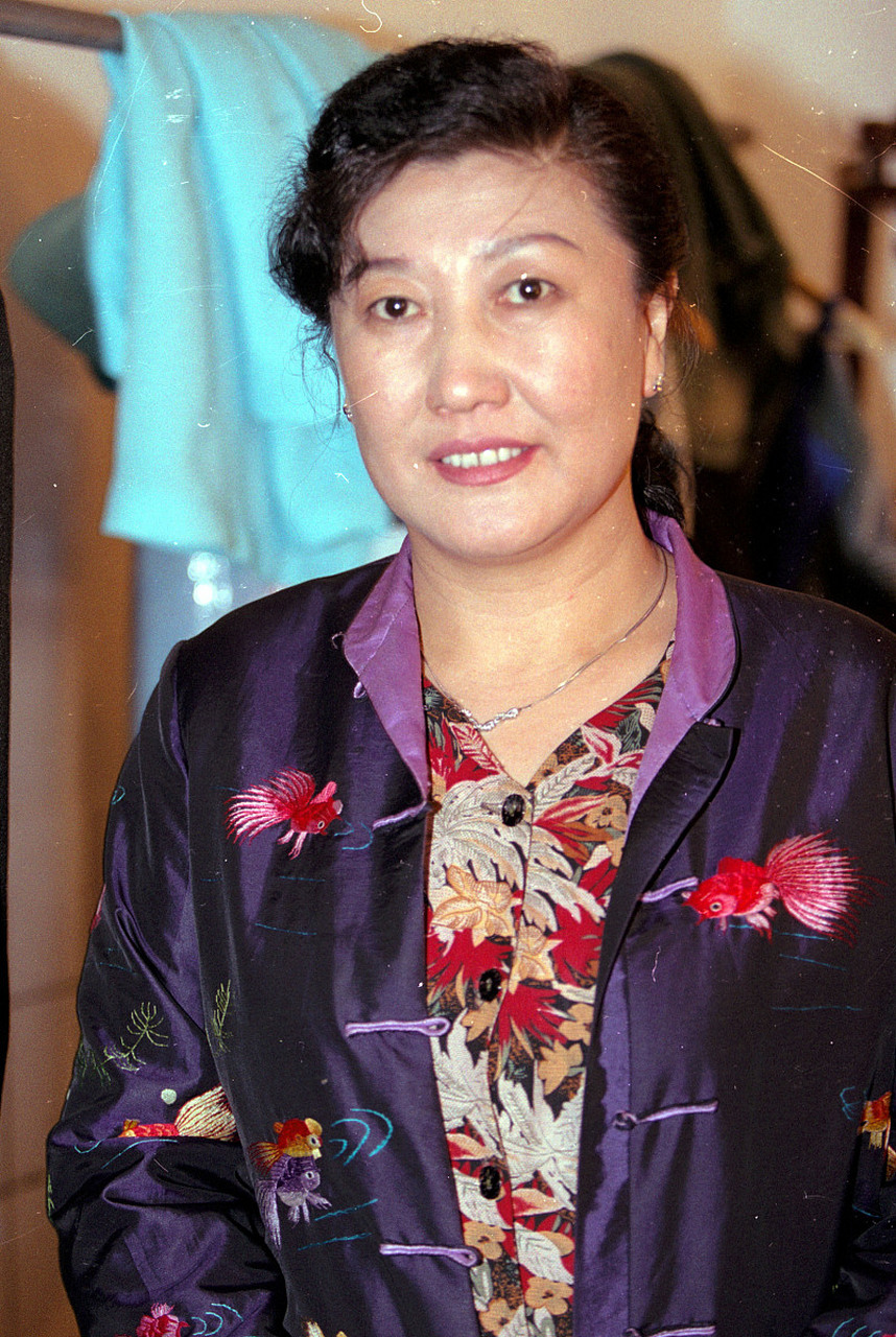 近日,高秀敏的徒弟路小波在直播中爆料了当年《刘老根》剧组背后的