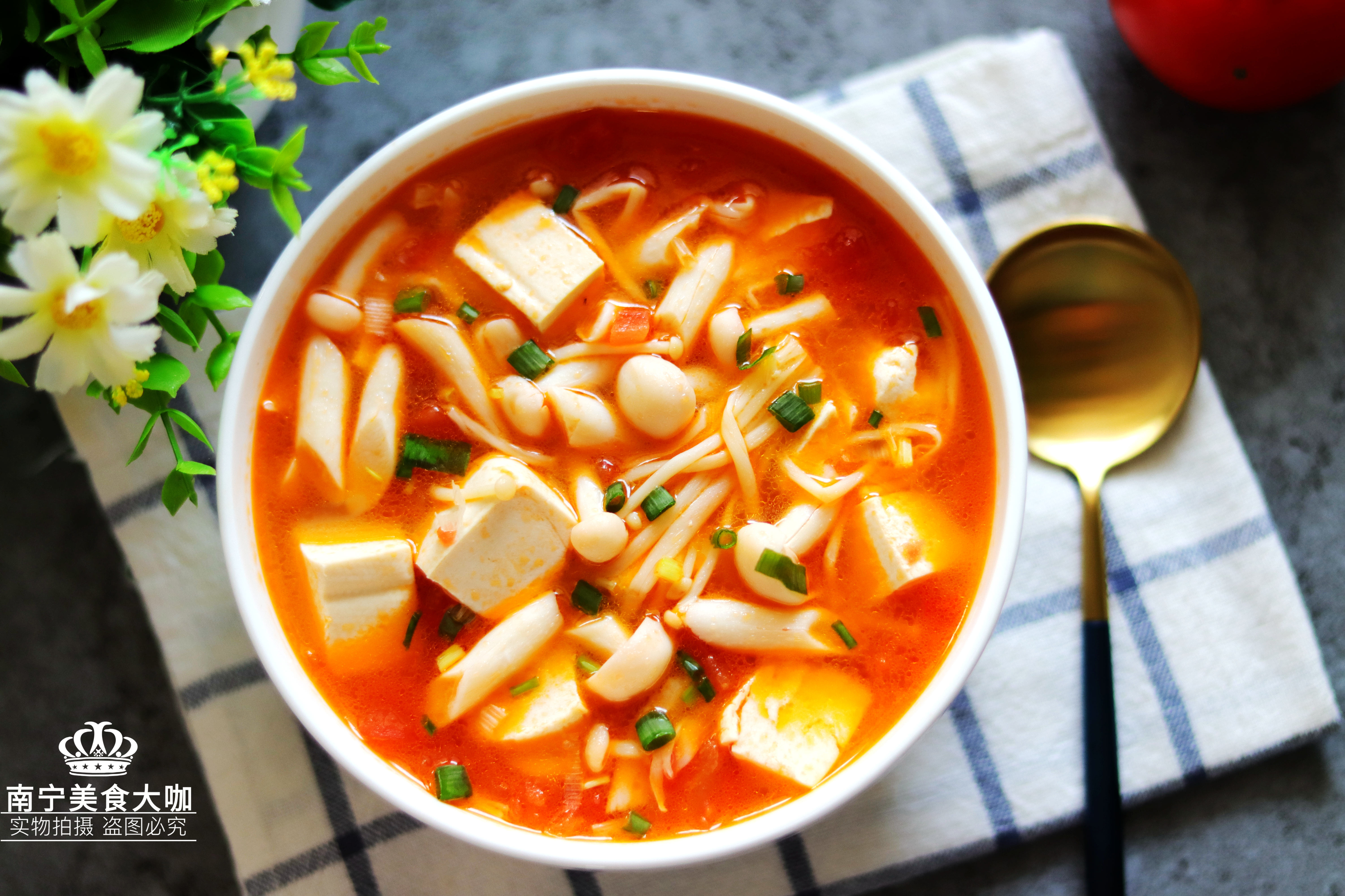 天冷了,你一定不要错过这道鲜汤,酸甜可口好开胃,还能滋补身体