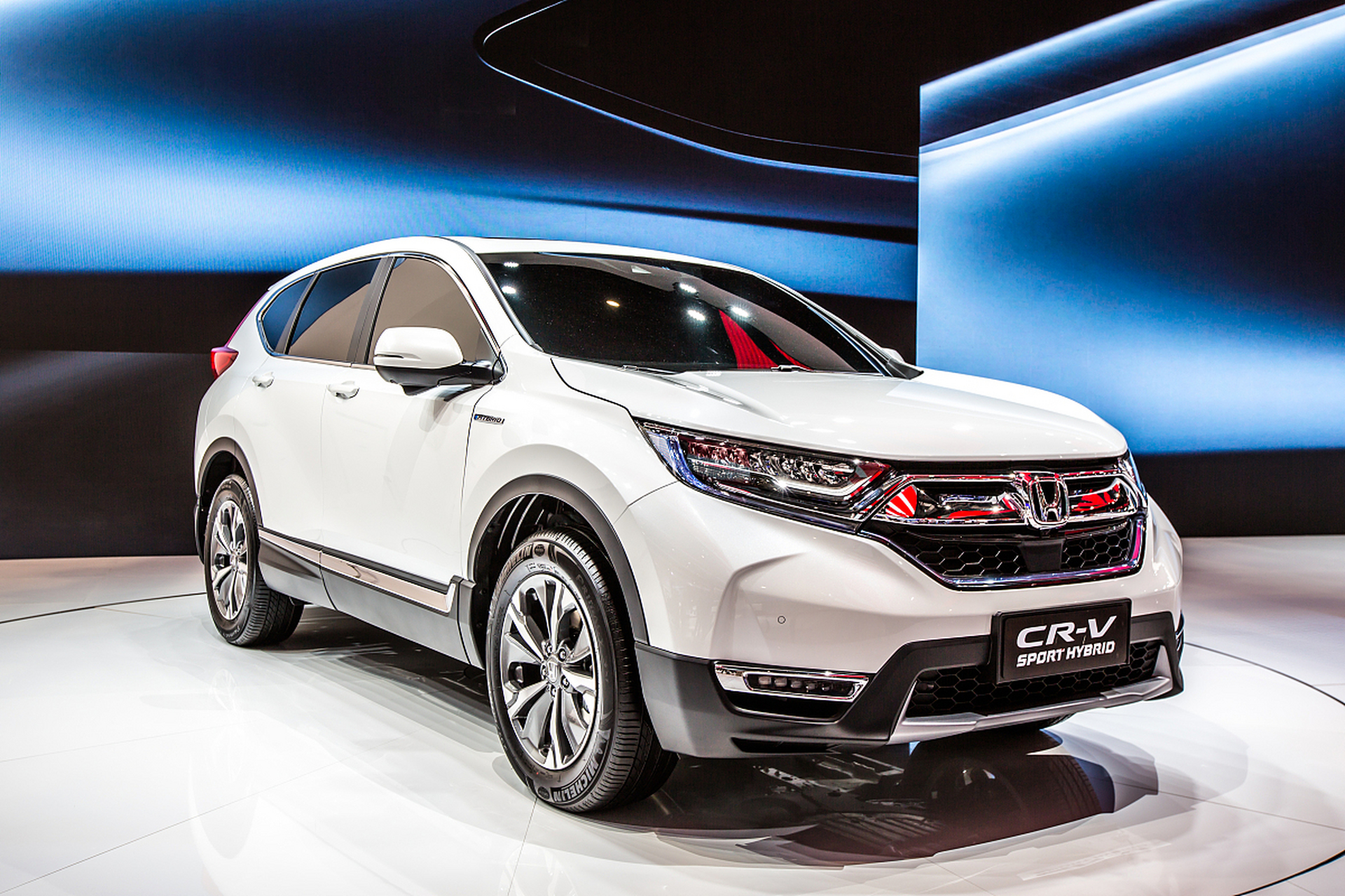 v锐·混动e 即将于2月2日正式上市,这款车备受期待,将为