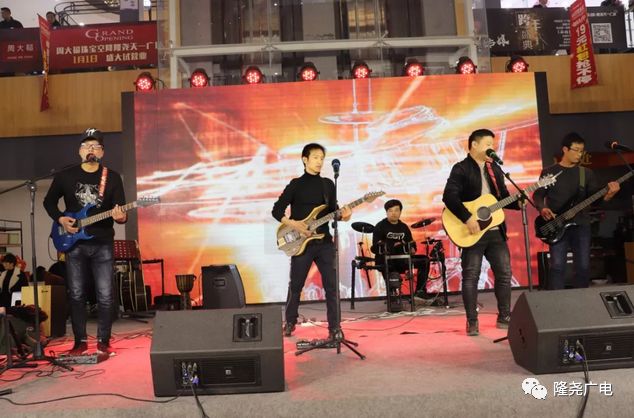 隆尧电视台携手天一广场打造跨年盛典