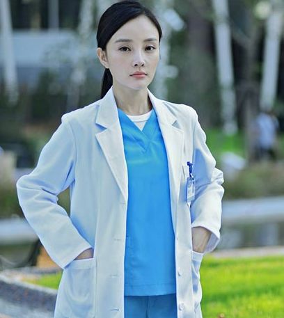 影视剧中最美女医生:王珞丹垫底,白百何仅第二,第一无人不服 王珞丹