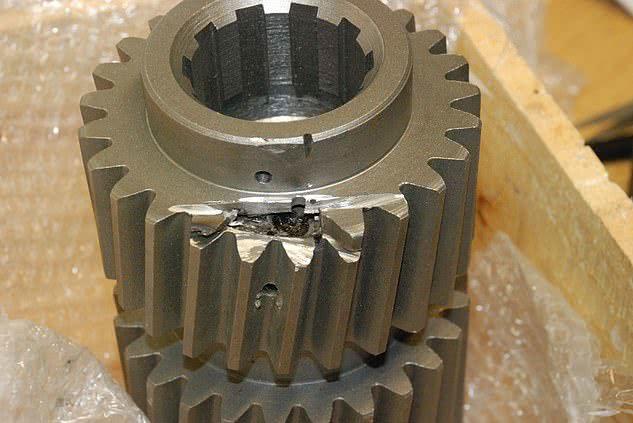 在冻肉,果汁甚至是齿轮里藏毒,英媒盘点毒贩稀奇的运毒手法