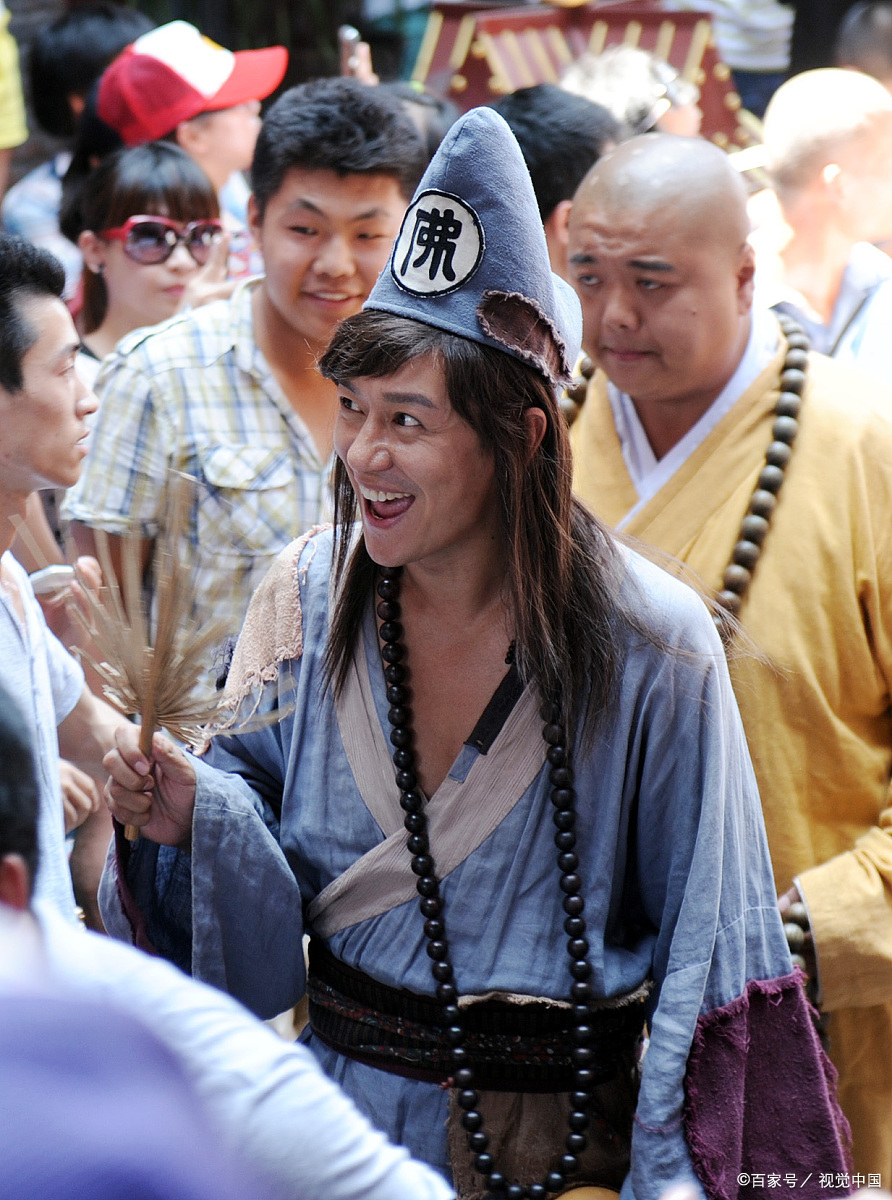 如何看待《活佛济公》中陈浩民出家的情节