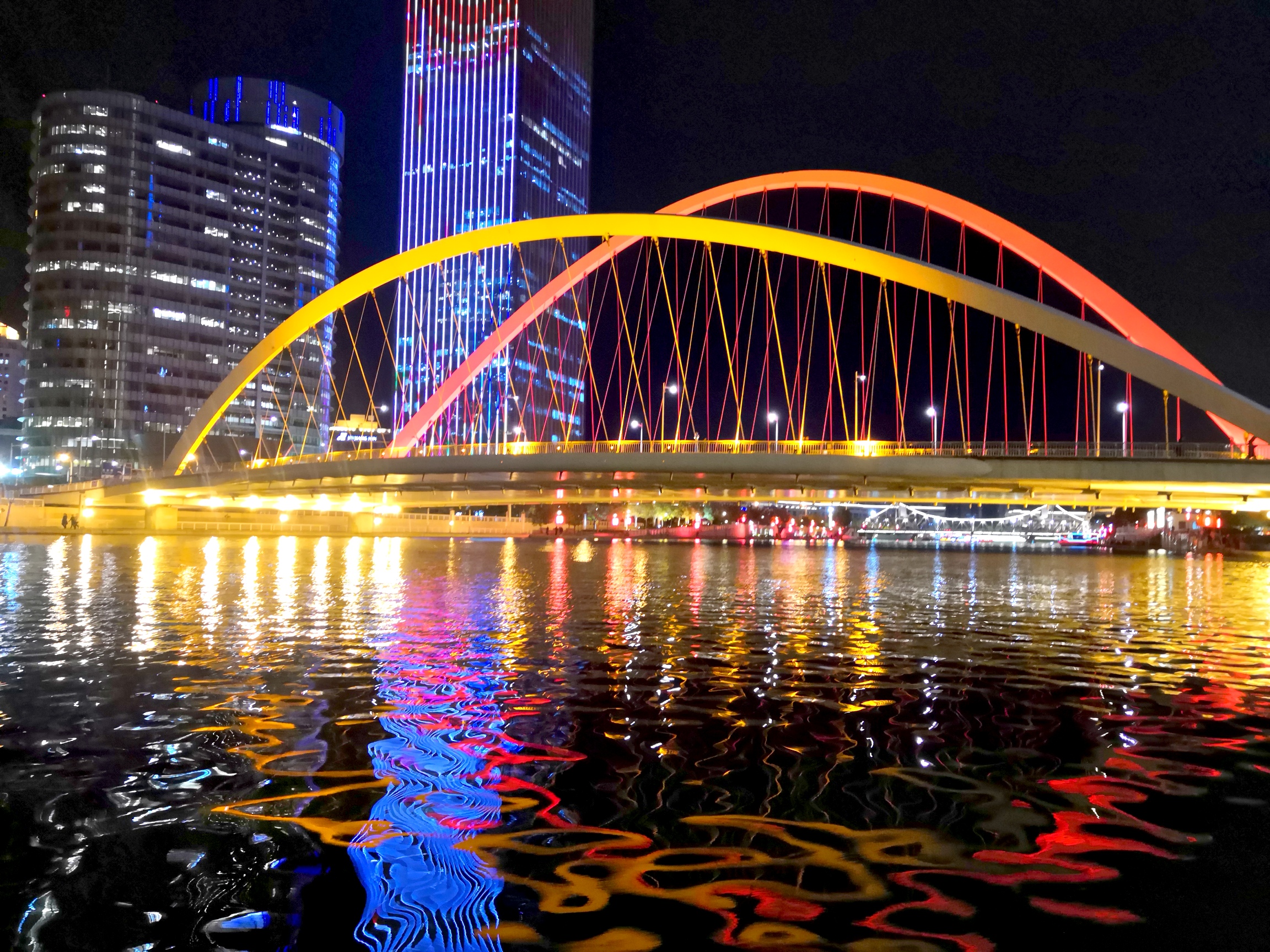 天津海河大桥夜景图片