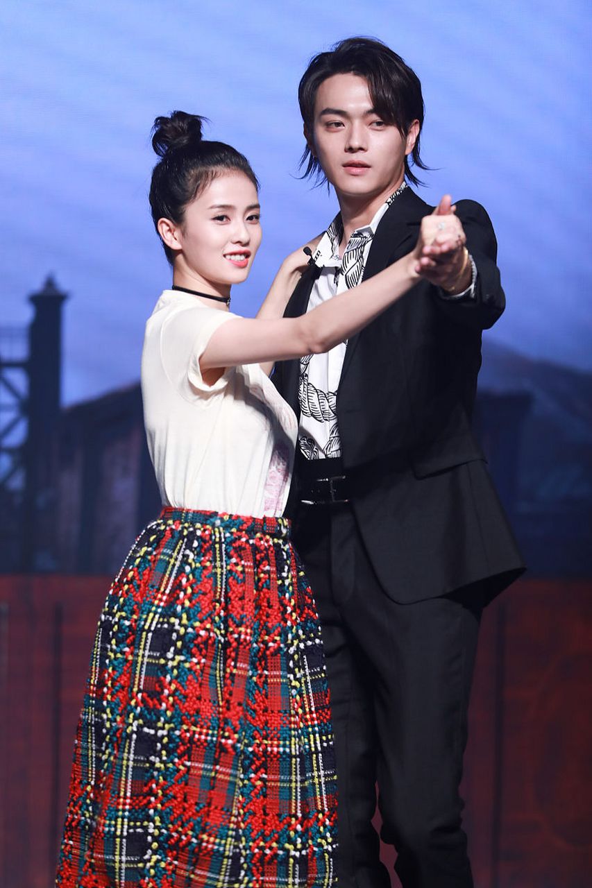 白鹿,许凯的三次同框,两个人都变得,越来越好看了!越来越优秀了!