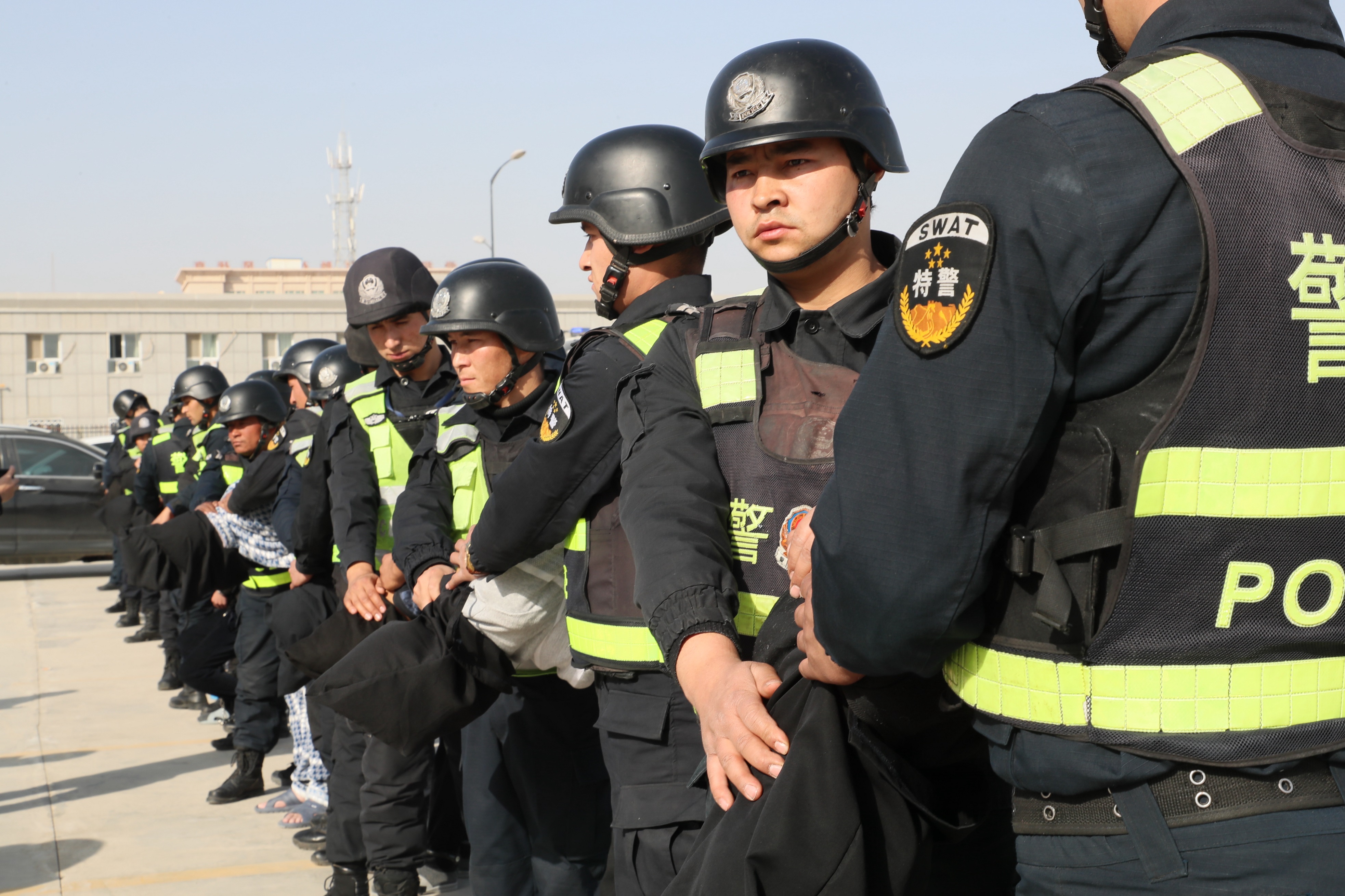 和田警方破获一起特大电信诈骗案 跨省抓获嫌犯17人