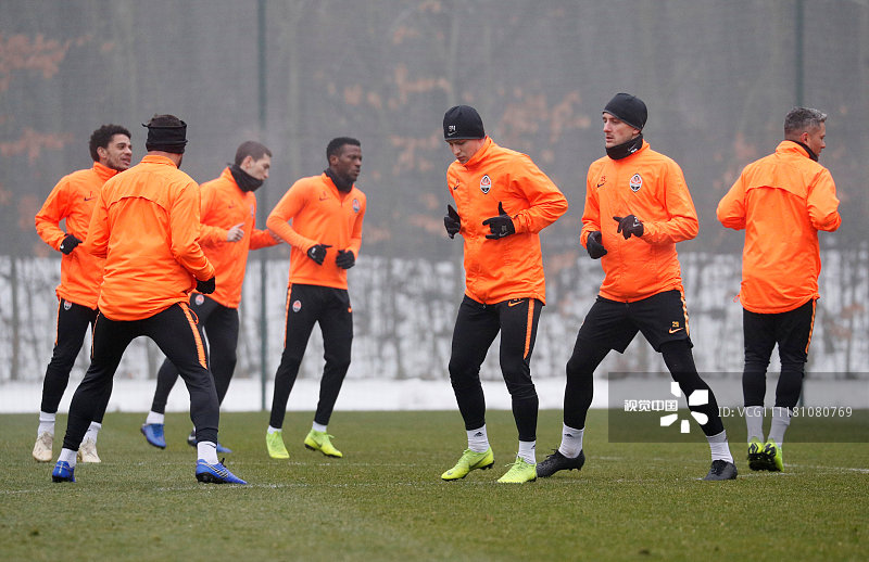 18/19欧冠小组赛f组前瞻:顿涅茨克矿工训练备战