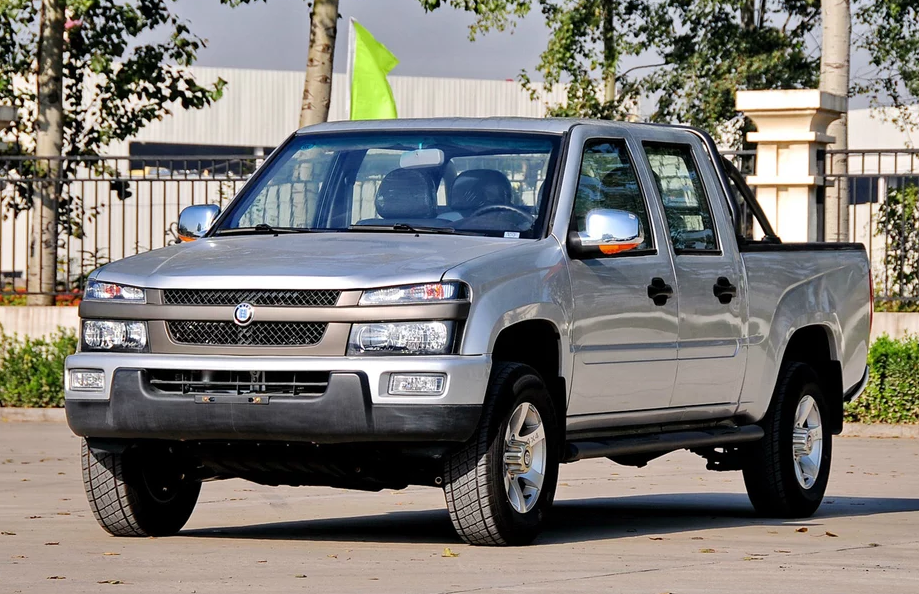 恒天汽车-途腾t1,潮流的设计风格,回头率非常高