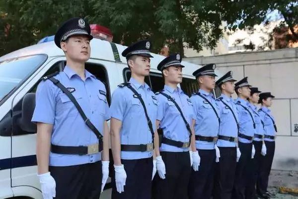 解读 文职警察和普通警察警服一样吗?原来是这样