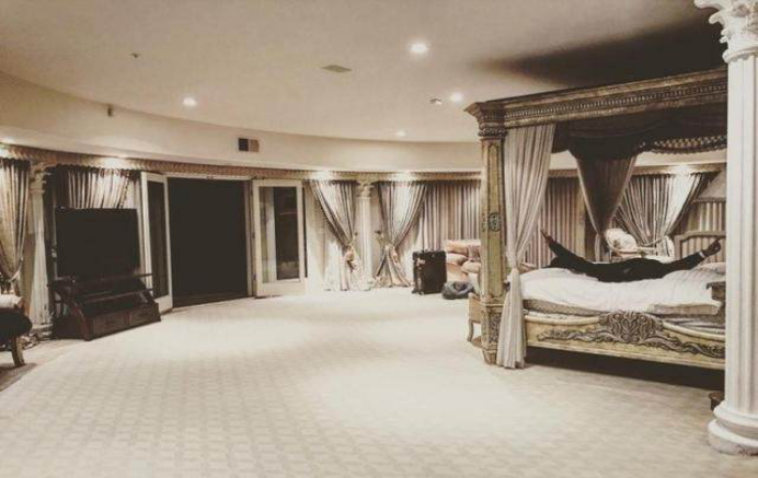 吴亦凡加拿大豪宅,这样吊顶也太好看了