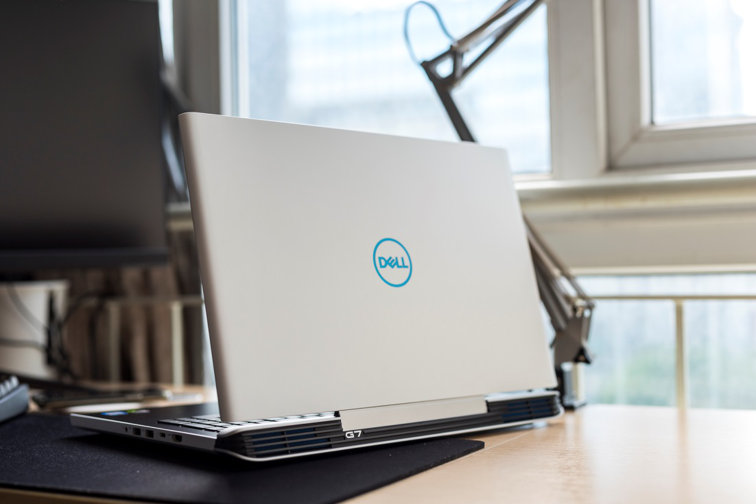 游戏玩家的心头好—戴尔g7白色游戏本