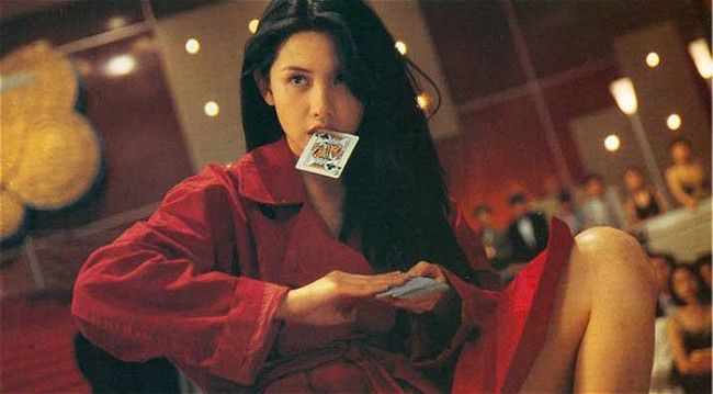 女神邱贞淑的影视作品,其中《赌神》的红衣造型最惊艳