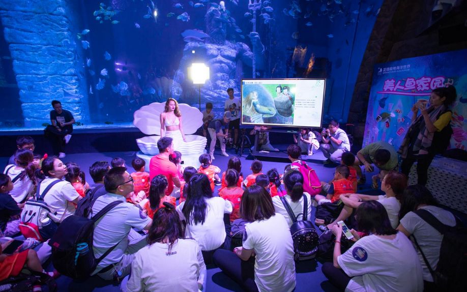 邂逅奇幻美人鱼,夜探海洋与鱼共眠,在广州cbd还能这样玩