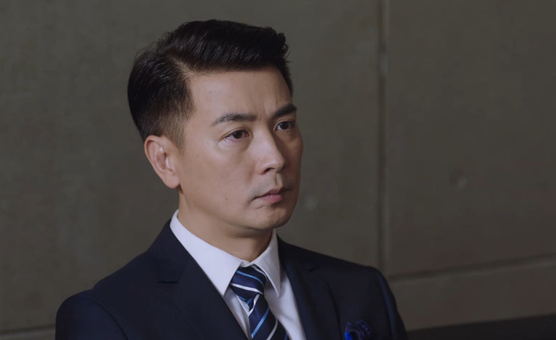 在远方:霍梅喝醉强扑刘云天,他竟将计就计,让霍梅成自己的女人