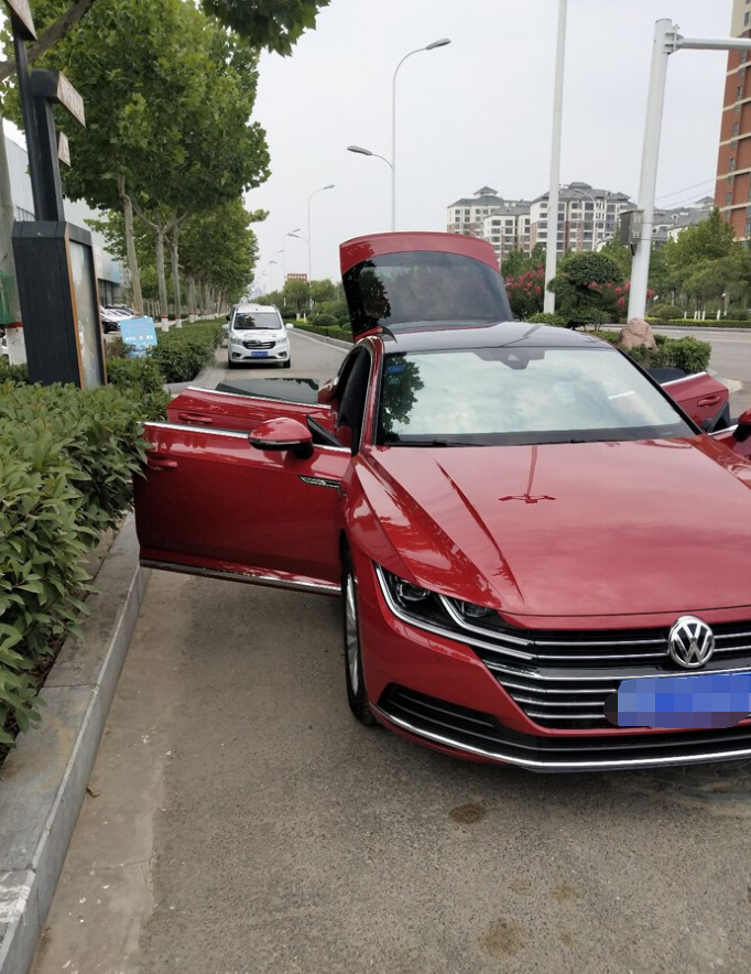 优惠6万喜提大众cc 330魅颜版,罕见红色车身真心好看