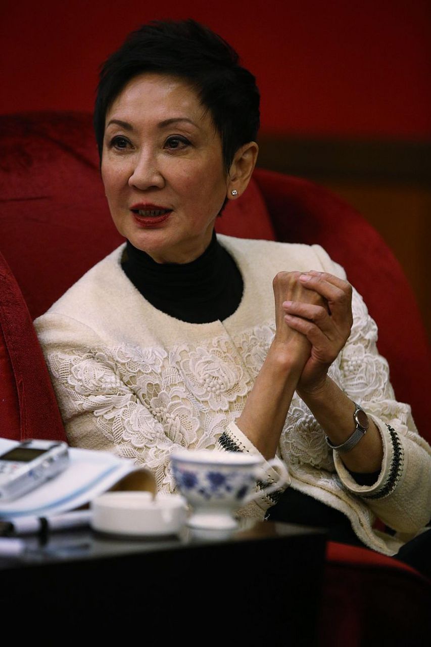 中的关键人物,她帮助徐克解决了很多难题,包括资金,特效和演员选择等