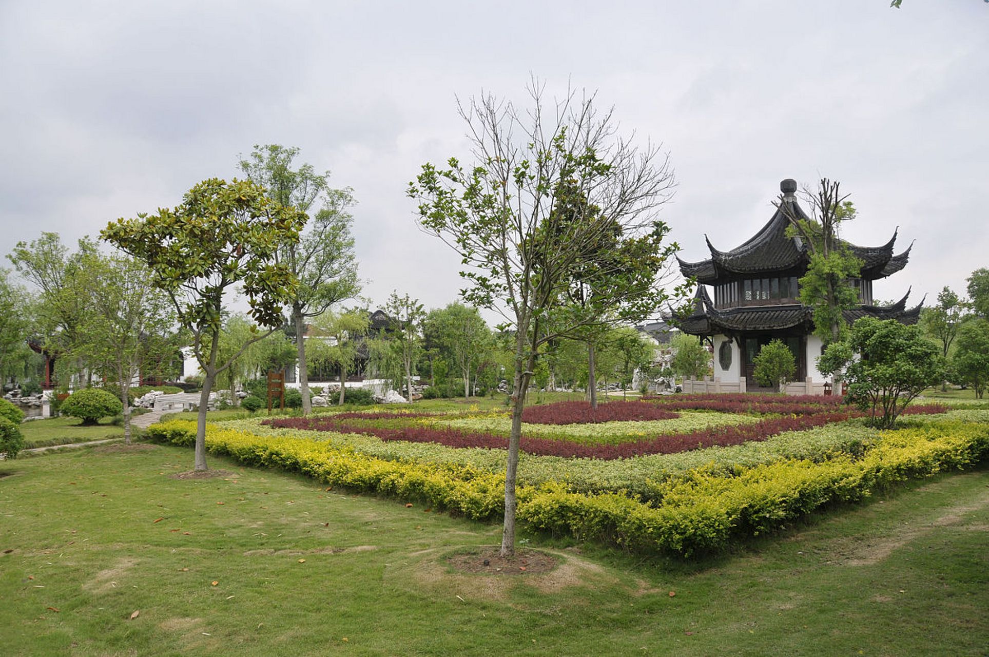 常州菱溪公园的功能就是年轻的聚集的网红打卡地,就这点投资做一个