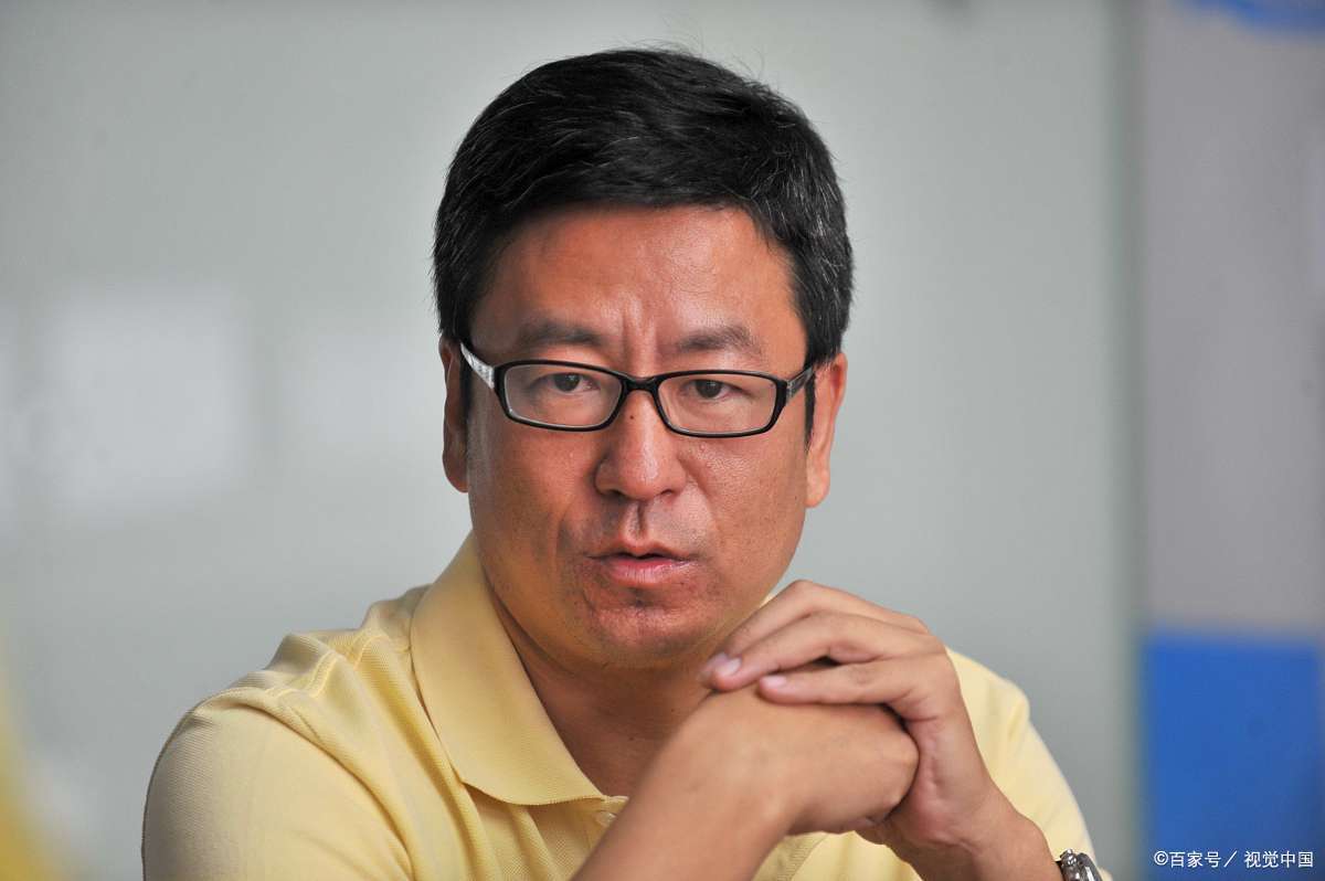 白岩松:当出现树欲静而风不止时,唯一选择:无论风怎样动,树静