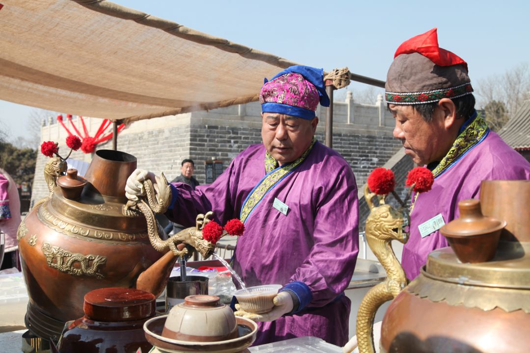 文化节目;感受"传统杂技""昌黎地秧歌""古彩戏法"等民间文化和技艺