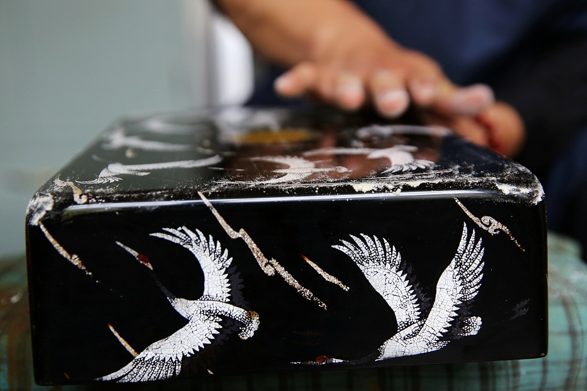 平遥推光漆器:千年工艺,熠熠生辉  当我们提及平遥,许多人首先想到的